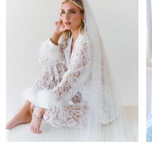 Elegant White Lace Sleepwear Set